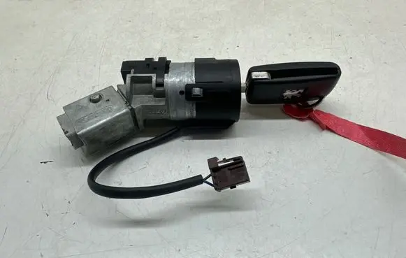 Peugeot 3008 I Ignition lock 9663123380