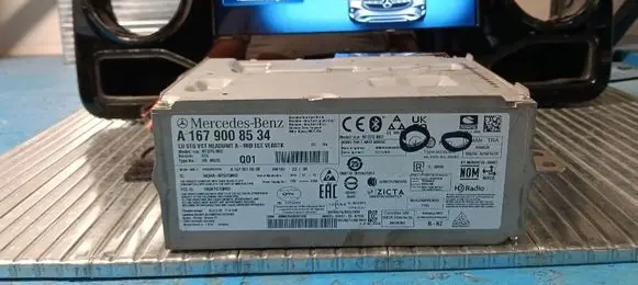 Mercedes-Benz GLE W167 Radio/CD/DVD/GPS head unit A1679008534