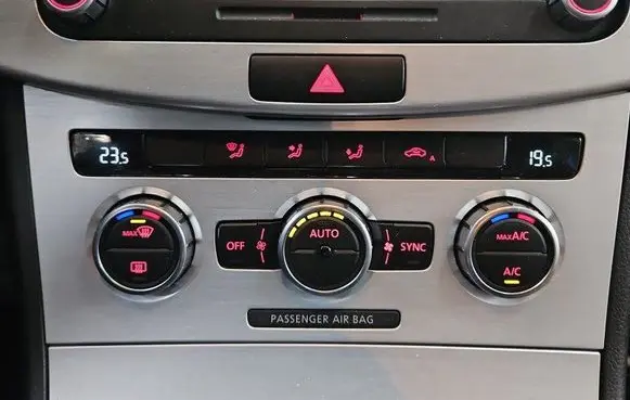 Volkswagen PASSAT B7 Climate control/heater control trim 3AA907044AF IMPRK1515727