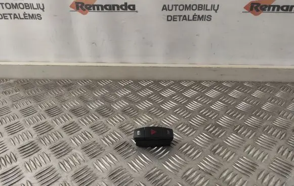 BMW 1 E81 E87 Hazard light switch 684560303