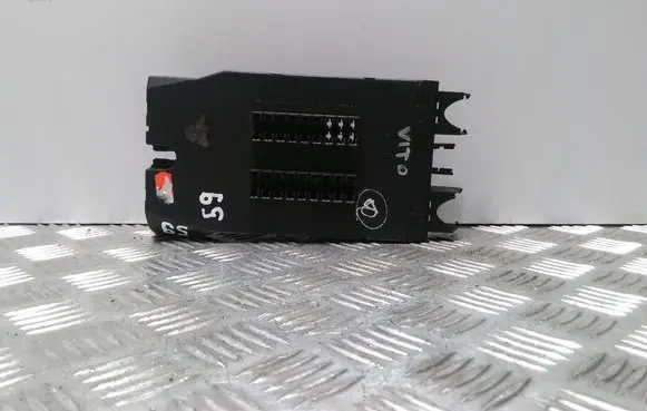 Mercedes-Benz Vito Viano W639 Fuse module 0005400650 08501002