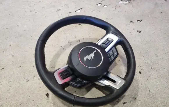 Ford Mustang VI Steering wheel FR333600AF3JAX FR333600
