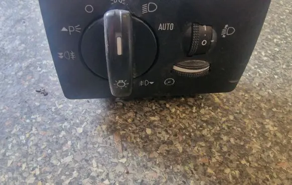 Ford Focus C-MAX Light switch