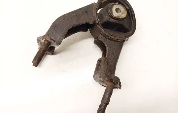 Toyota Corolla Verso AR10 Engine mount bracket 123710r010