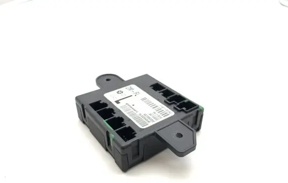 Jeep Cherokee Door control unit/module P68111321AG 68111321AG