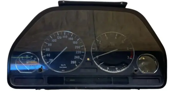 BMW 5 E34 Speedometer (instrument cluster) 8350527 81136170 81136171