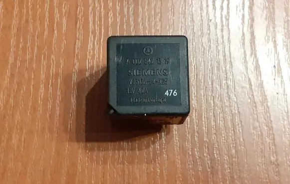 Mercedes-Benz E W210 Other relay 2099 A0025421319