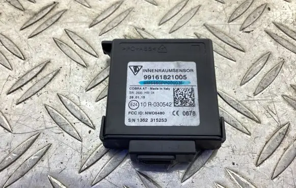 Porsche 911 991 Alarm control unit/module 99161821005