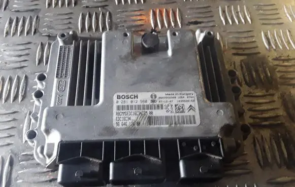 Citroen C4 I Picasso Engine control unit/module 0281012980