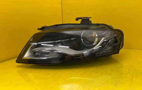 Audi A4 S4 B8 8K Headlight/headlamp 8K0941003G