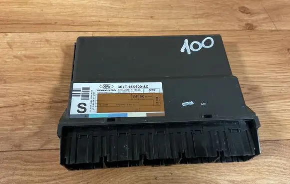 Ford Mondeo Mk III Comfort/convenience module 3S7T15K600SC 5WK48862 5WK48751F