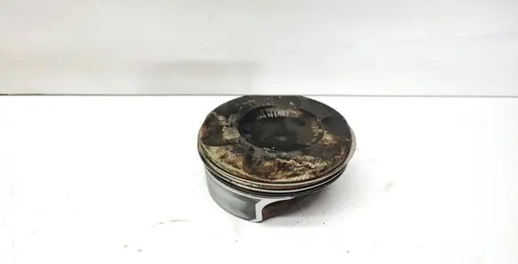 Piston