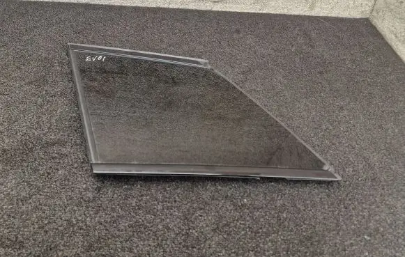 Land Rover Evoque I Rear side window
