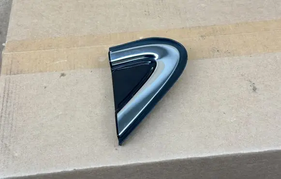 Fender end trim