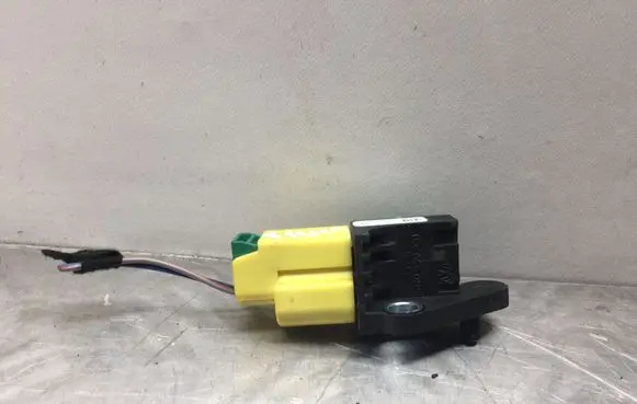 Volkswagen Tiguan Airbag deployment crash/impact sensor 5N0959351 S09686159D2 14081503