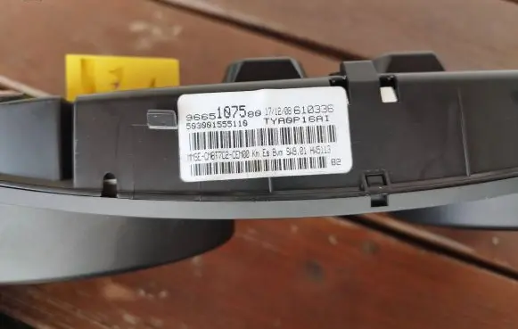 Peugeot 308 Speedometer (instrument cluster) 9665107580
