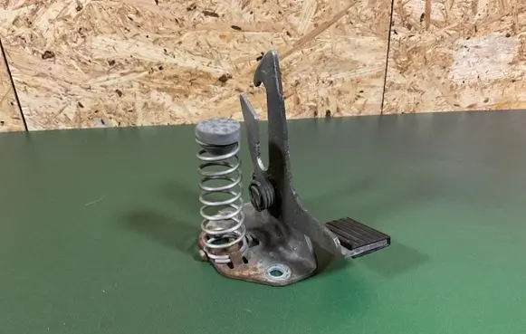 Volvo V70 Engine bonnet/hood lock/latch loop/hook 
