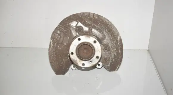 BMW X1 E84 Front wheel hub 6865143 31216865143 6784865