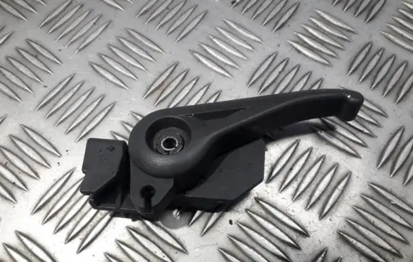 Mitsubishi Colt Fuel tank opening switch 