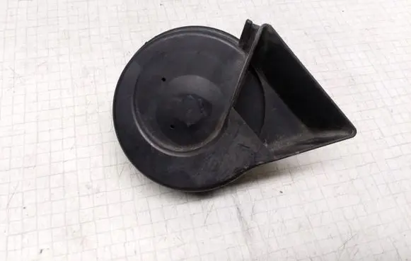 Audi A4 S4 B7 8E 8H Horn signal 8E0951223A A28657625 007728