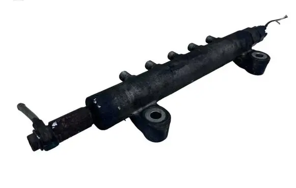 Nissan Primera Fuel main line pipe 