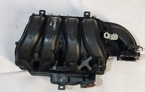 Toyota RAV 4 (XA40) Intake manifold