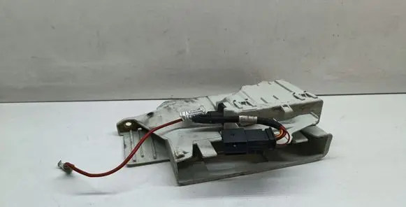 BMW 2 F46 Engine control unit box 8583683