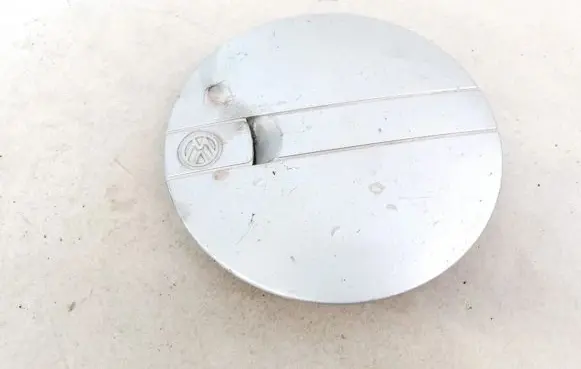 Volkswagen Jetta II Original wheel cap 191601149D