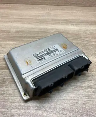 Audi A4 S4 B5 8D Engine control unit/module ECU 8D0907557S 0261204183