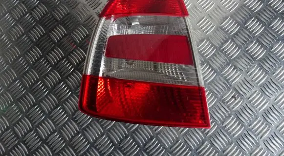 Skoda Superb B5 (3U) Rear/tail lights 3U5945111 3U5945095 VPCCCX13405BA