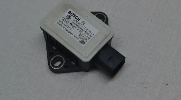 Audi A6 S6 C6 4F ESP acceleration yaw rate sensor 8E0907637B 0265005618 7004919