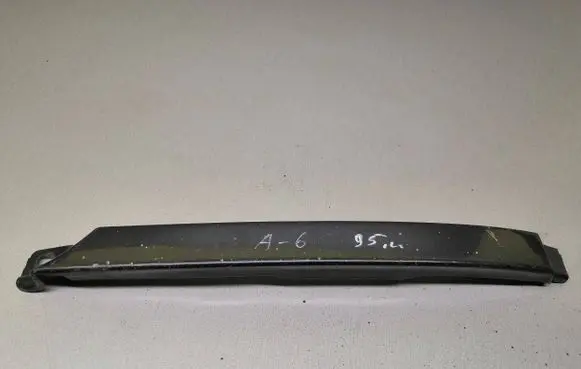 Under headlight/headlamp trim