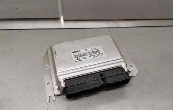 KIA Sorento Engine control unit/module 0281011579 391004A810