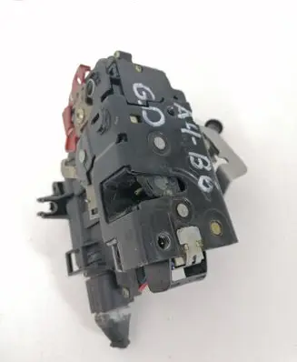 Audi A4 S4 B6 8E 8H Rear door lock 8E0839016C