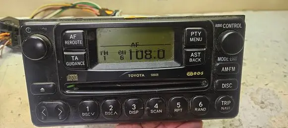Toyota Avensis Verso Radio/CD/DVD/GPS head unit 8612044080 CQTT5170A 58808