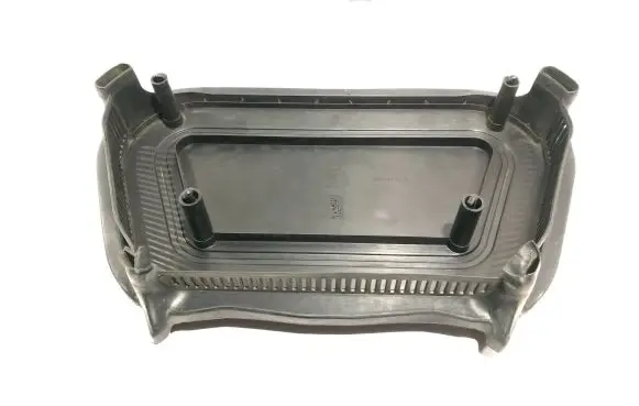 Audi A8 S8 D3 4E Air filter box cover 4E0819979D