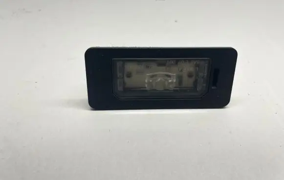 BMW 4 F32 F33 Number plate light 7193293