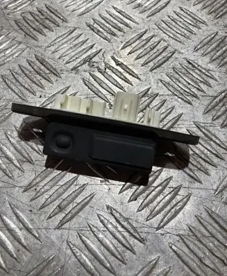 Toyota RAV 4 (XA50) Tailgate opening switch PK19570
