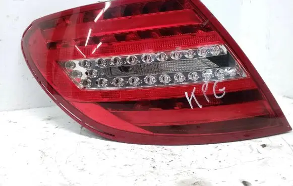 Mercedes-Benz C W204 Rear/tail lights 2048205464