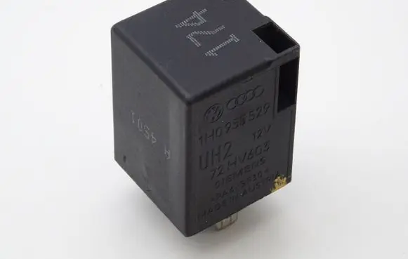 Volkswagen Golf IV Other relay 1H0955529