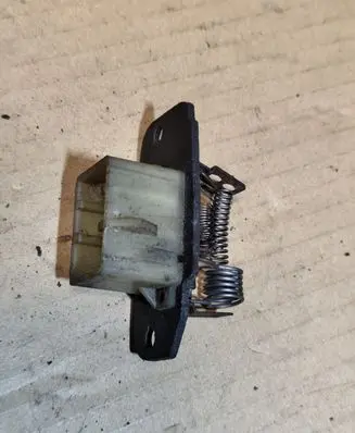 Heater blower motor/fan resistor