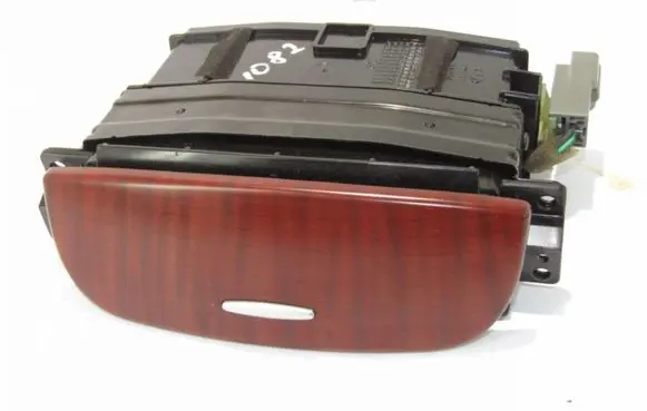 Hyundai Santa Fe Glove box