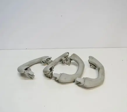 Volkswagen PASSAT B7 Front interior roof grab handle