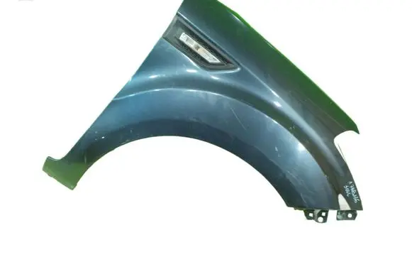 KIA Soul Fender PRZOD PRAWY