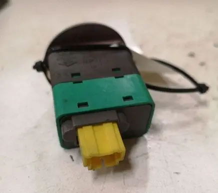 Hyundai Santa Fe Passenger airbag on/off switch