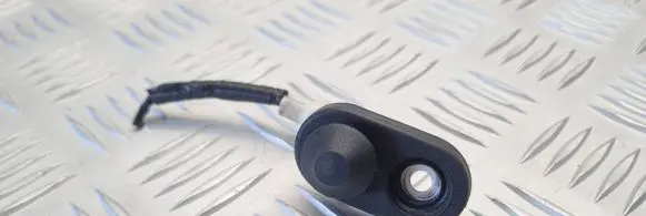 Lexus IS 220D-250-350 Front door sensor