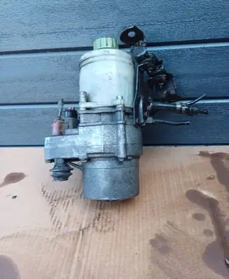 Seat Ibiza II (6k) Power steering pump 6Q0423155AA