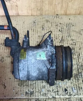 Volvo V50 Air conditioning (A/C) compressor (pump) P30780330 685B315591
