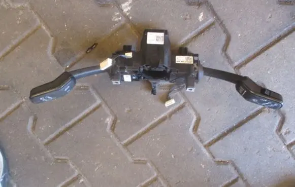 Volkswagen Eos Wiper turn signal indicator stalk/switch 5Q1953521Rvw