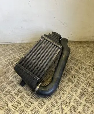 Opel Zafira A Intercooler radiator 24436438
